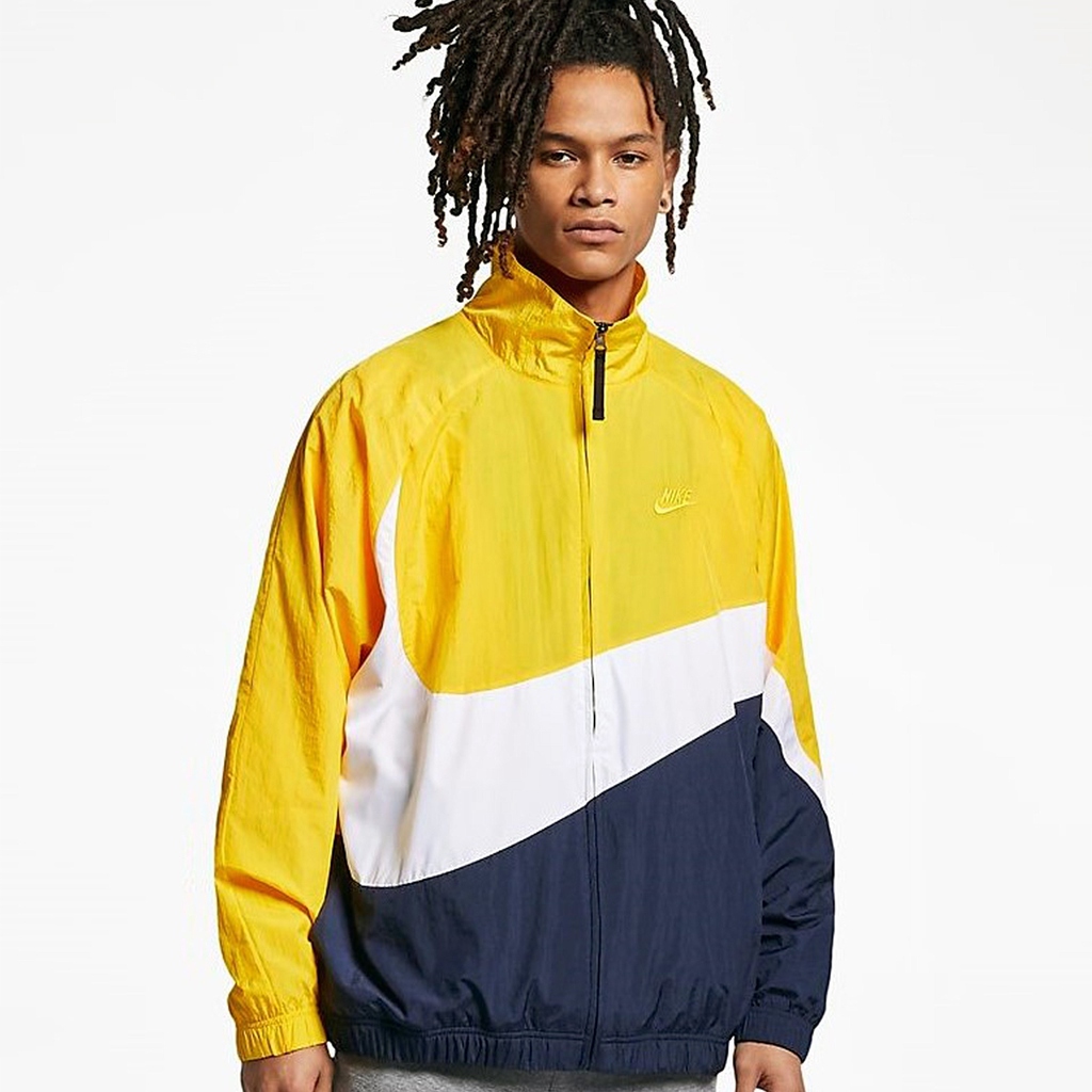 nike sportswear big swoosh