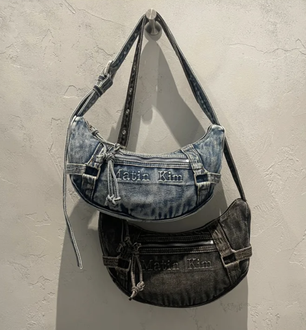 韓國Matin Kim MATIN WASHED DENIM MINI HOBO BAG - 40 Korea 韓國Matin Kim MATIN WASHED DENIM MINI HOBO BAG - 40 Korea