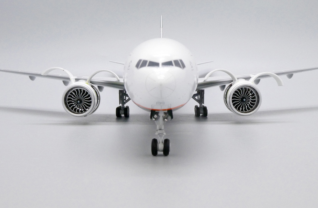 Instock] JC WINGS XX20011EA 1/200 EVA Air Boeing 777-300ER
