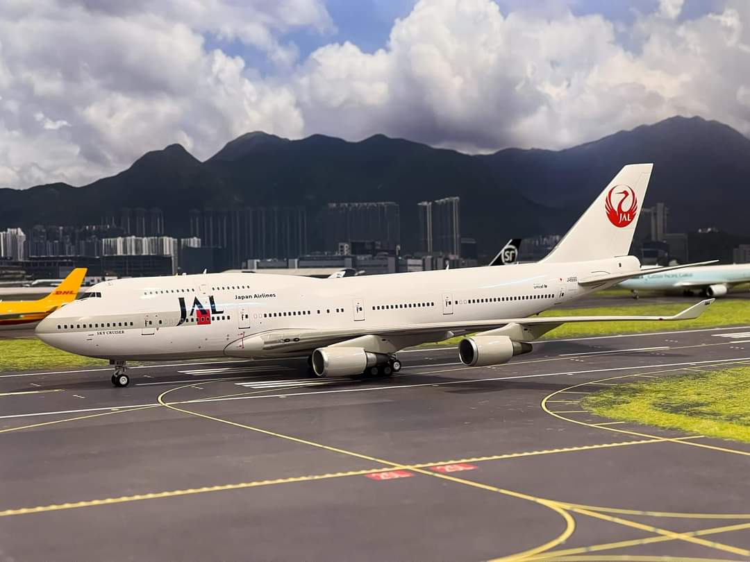 JAL 日本航空 B747-400 1/200 ScaleModelStore.com :: B Models 1:200 - B-JAL-744-DC6 - JAL