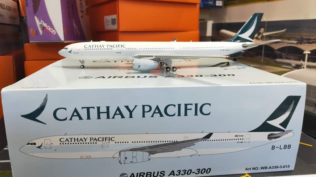 1:200 WB A330-300 Cathay Pacific B-LBB A330-300 國泰航空新魚翅標準