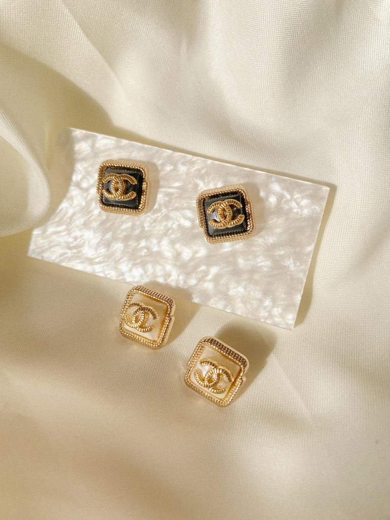 Cc Button cc BUTTONS REPURPOSED earrings - ladieskill
