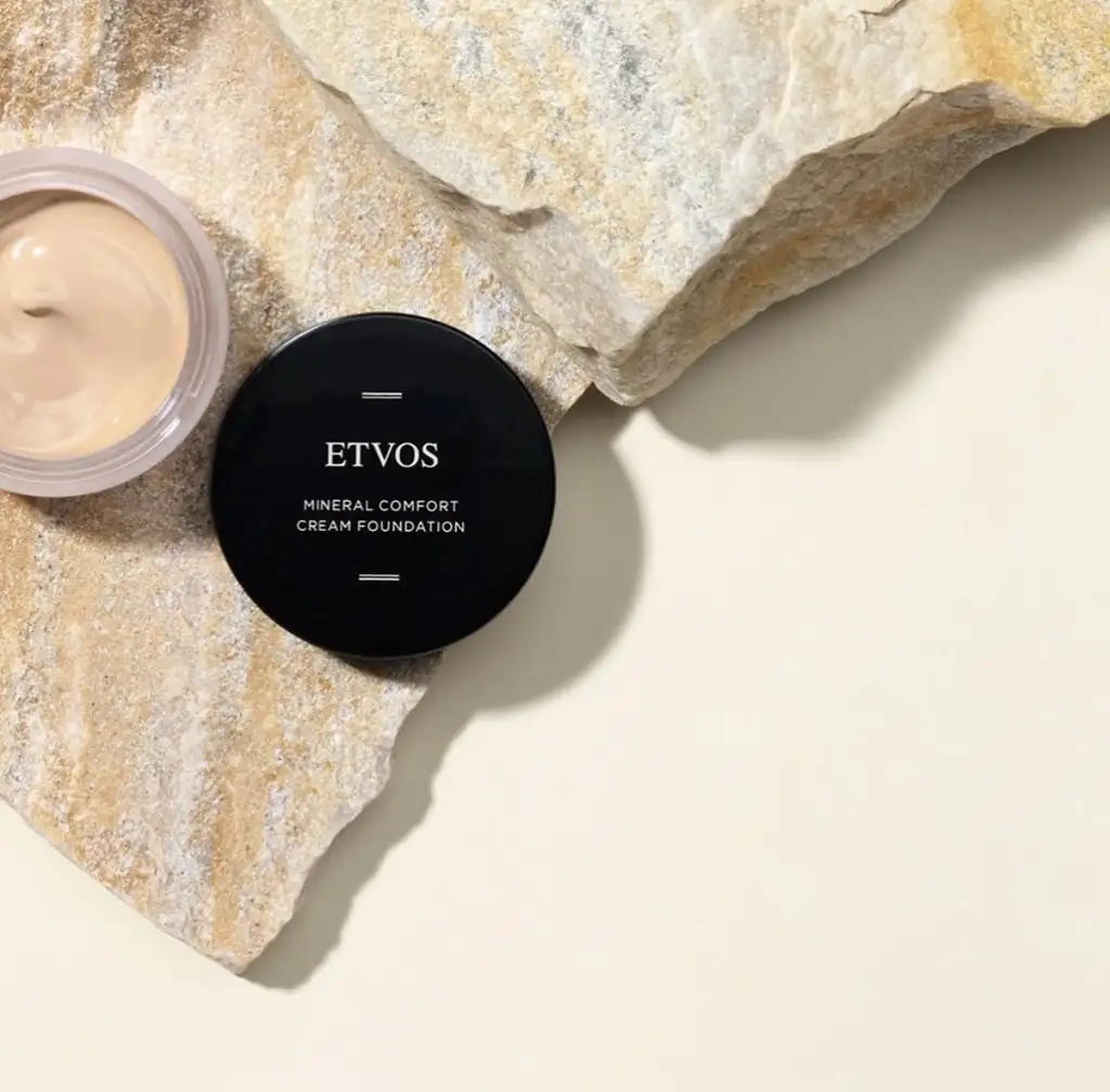 日本ETVOS Mineral Comfort Cream Foundation 光感無瑕礦物粉霜