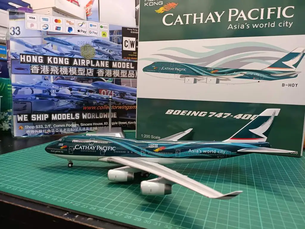 JFox 1:200 Cathay Pacific B747-400 B-HOY - 收藏家模型飛機