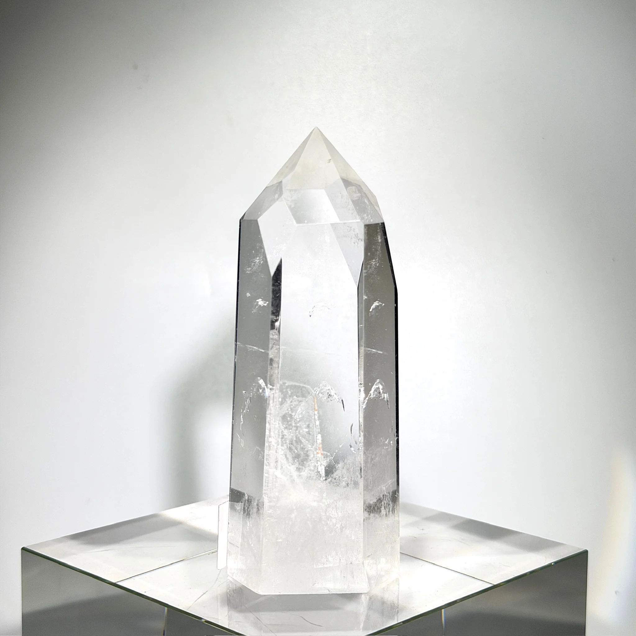 白水晶柱34mm x 40mm x 102mm - mizutsukicrystal