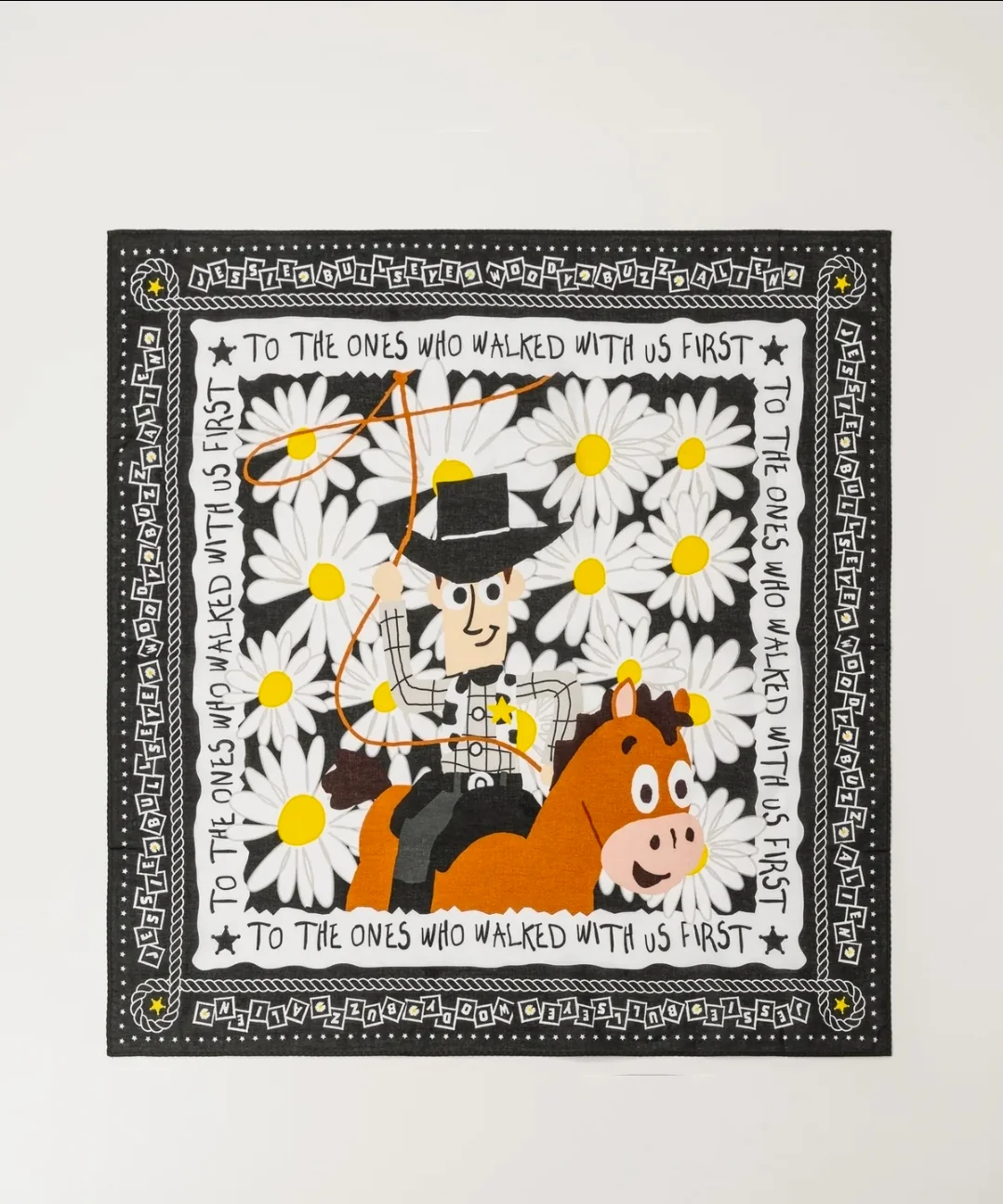 新品PEACEMINUSONE THE FIRST FAN SCARF Silk Peaceminusone X Toy Story] THE FIRST FAN Scarf 01 Silk 絲質方巾