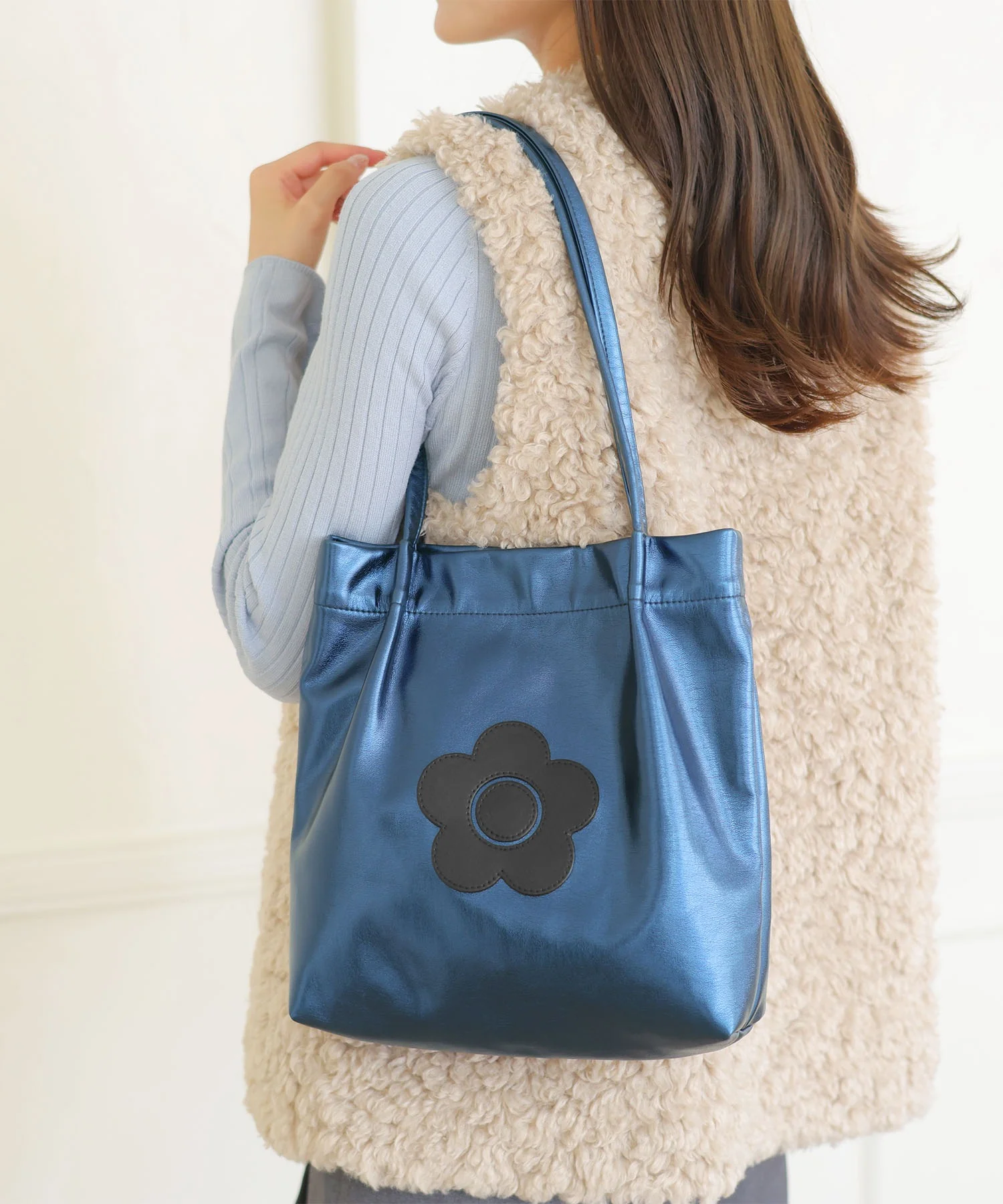 Blooming Daisy Tote Black – Mary Quant MARY QUANT 別注 FLOWER 