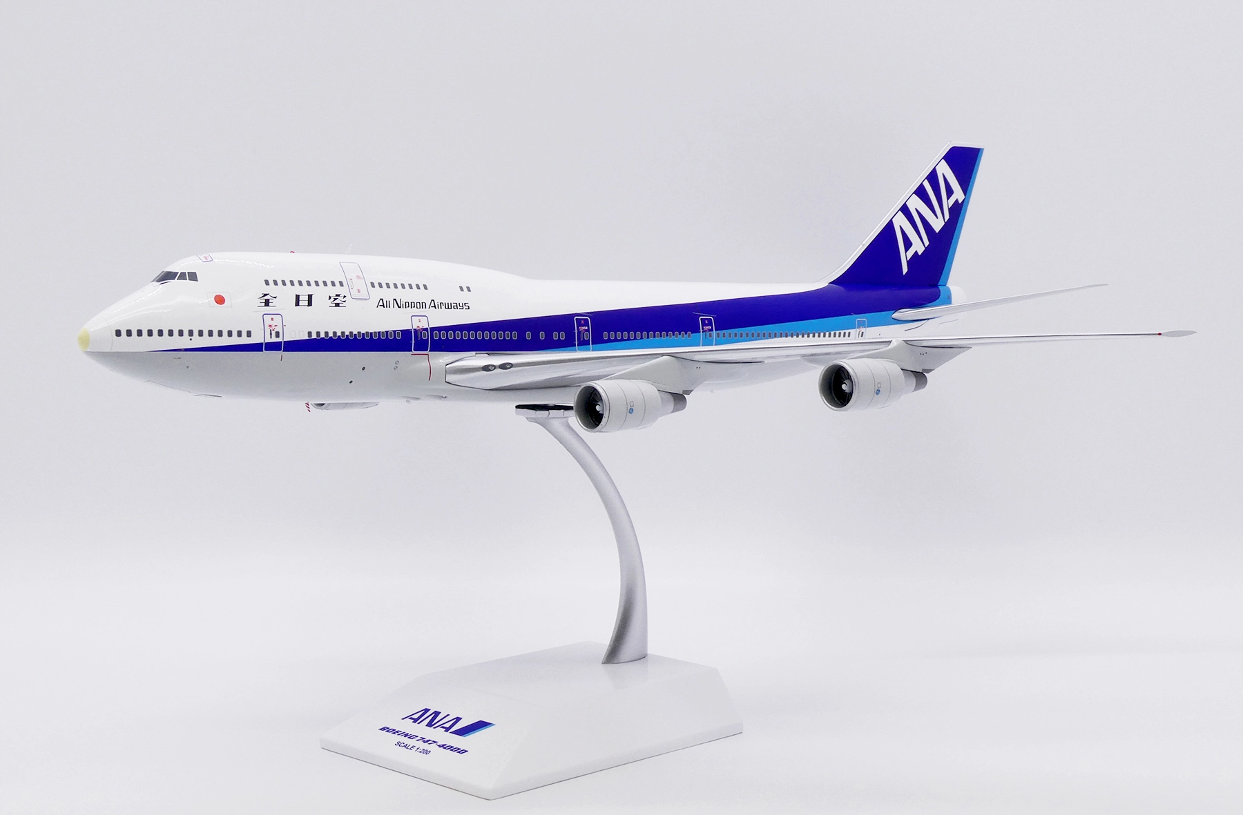 Instock] JC Wings XX20443 1/200 ANA Boeing 747-400D 