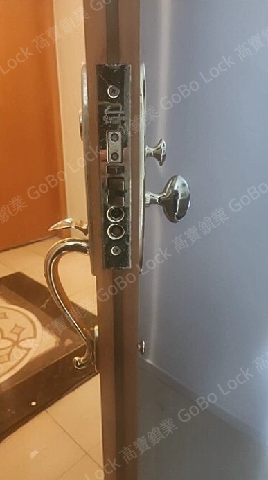 東涌映灣園裝電子門鎖Yale YF1153 銀色- 高寶鎖業GoBo Lock & Key