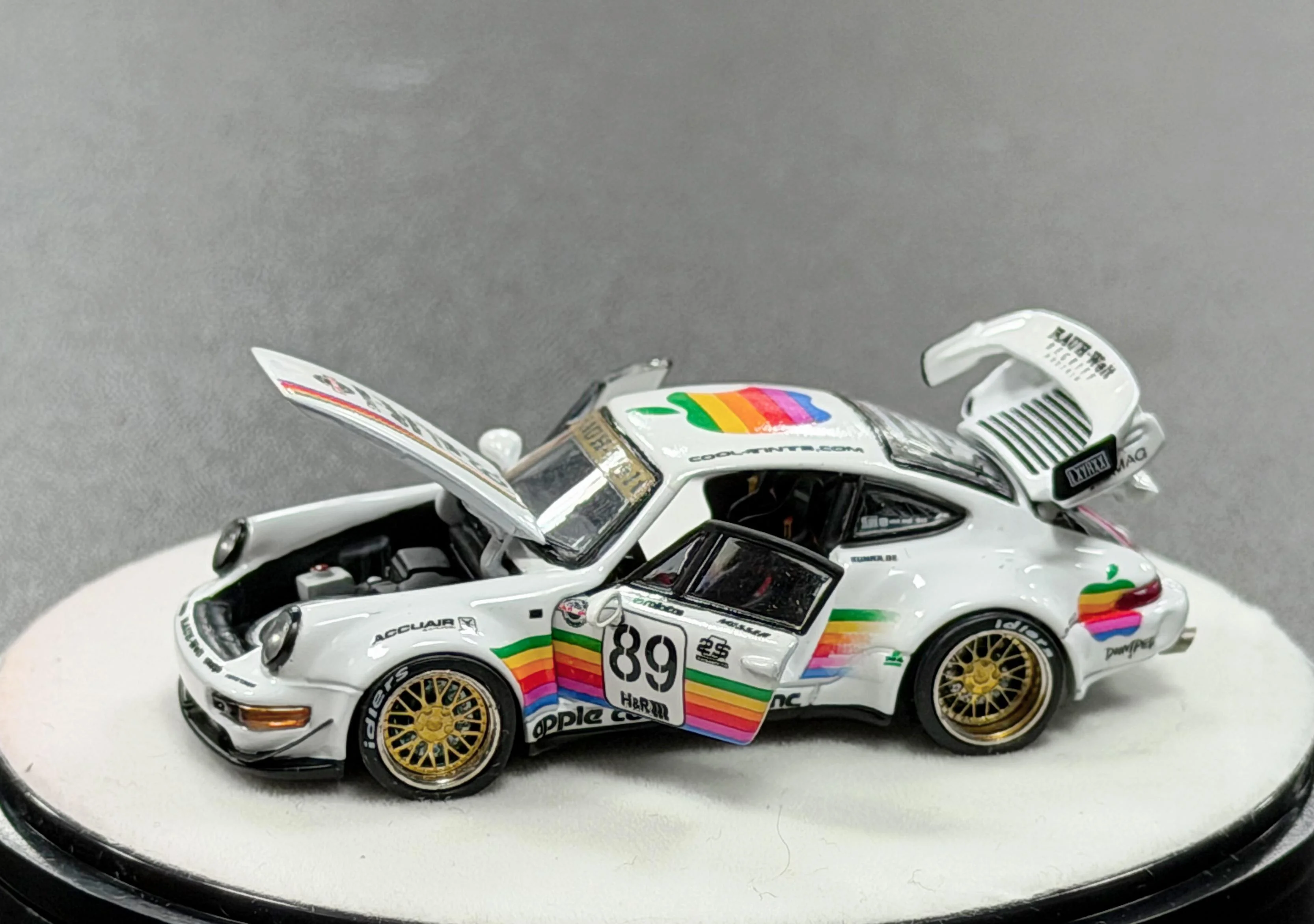 PGM 1/64 Porsche RWB 964 Diecast Model (2 Versions) - 收藏家模型