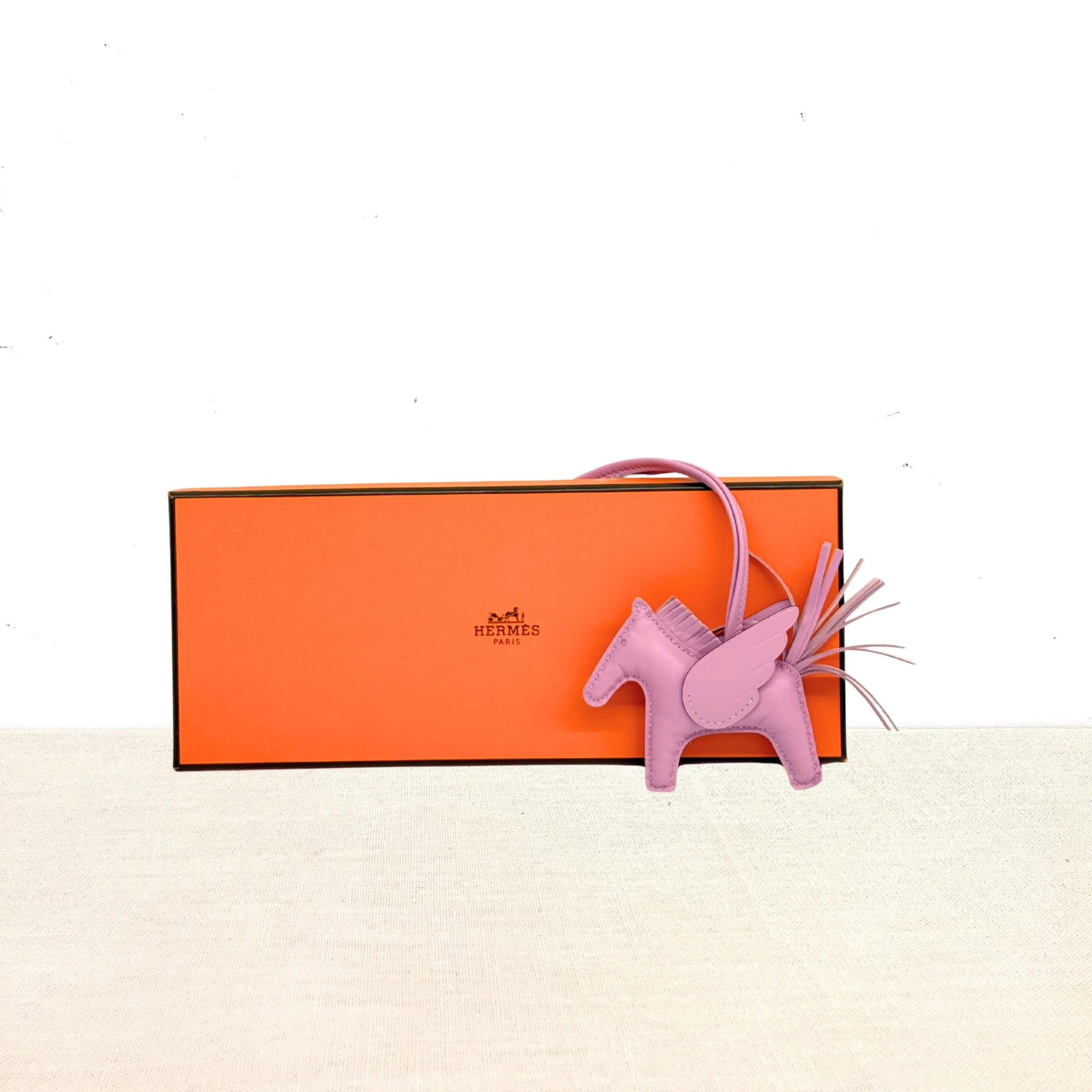 Unused ] Hermes rodeo pm size - pink - sozoluxury