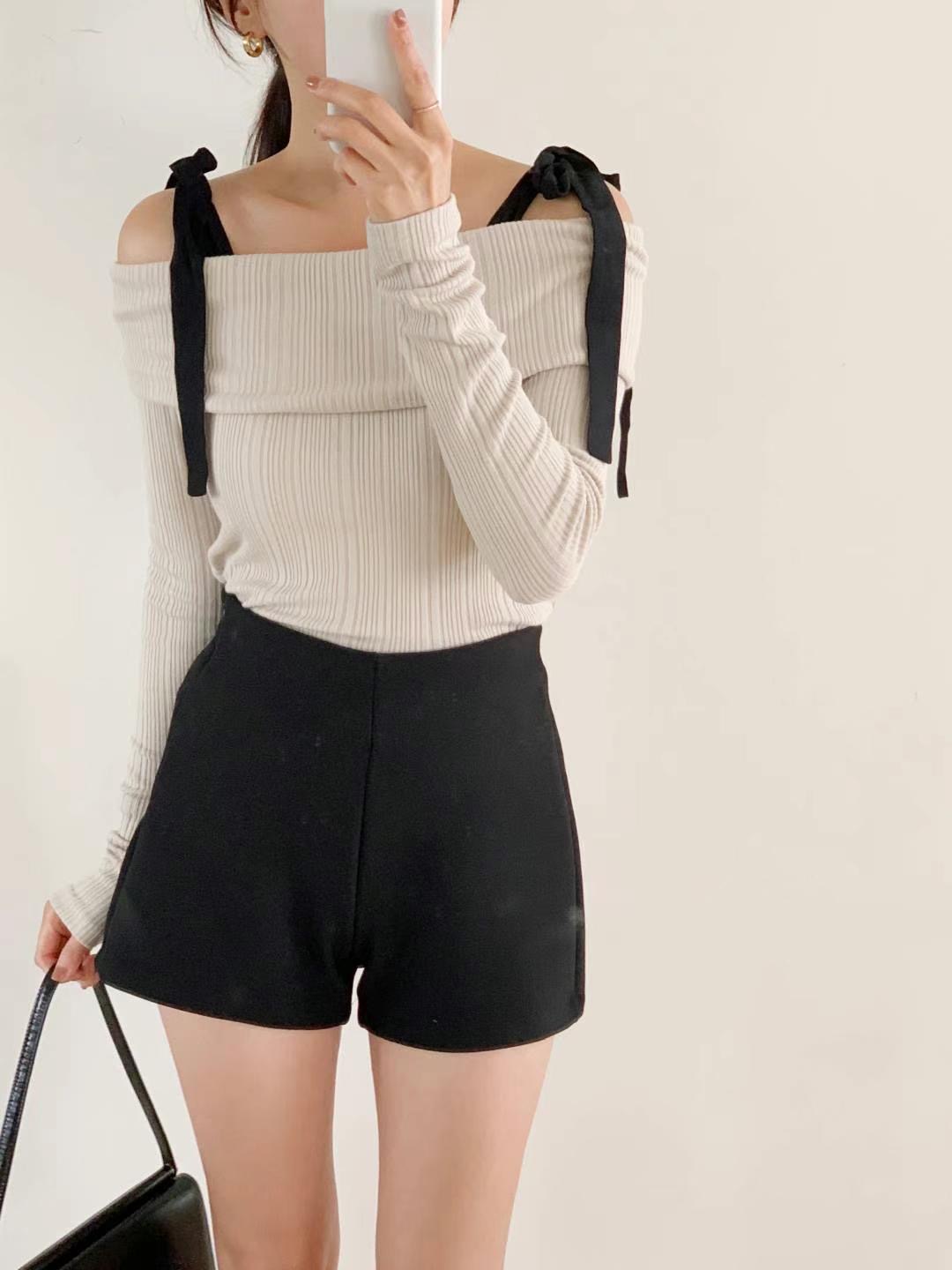 エムミーエメDecollete ribbon off-shoulder knit Decollete ribbon off shoulder knit tops(eme10371) – M me eme