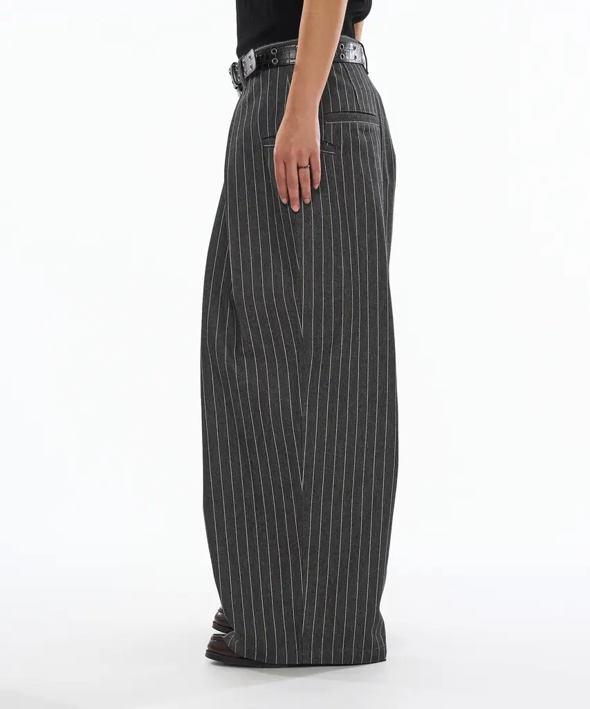 ［完売品］ASSORT CROSS TUCK BAGGY PANTS 完売品］ASSORT CROSS TUCK BAGGY PANTS 新色追加】ASSORT CROSS