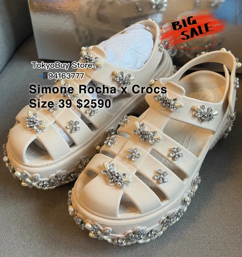 Simone Rocha x Crocs Tokyobuy Store