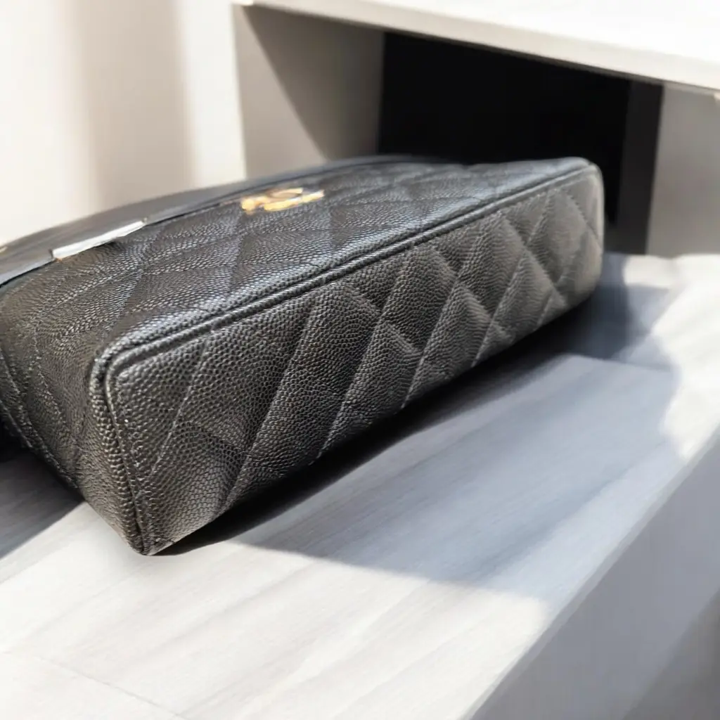 【大人可愛い♡】CHANEL 25C 薄型フラグメントケース 大人上品な新カラー】CHANEL☆フラグメントケース☆25春夏