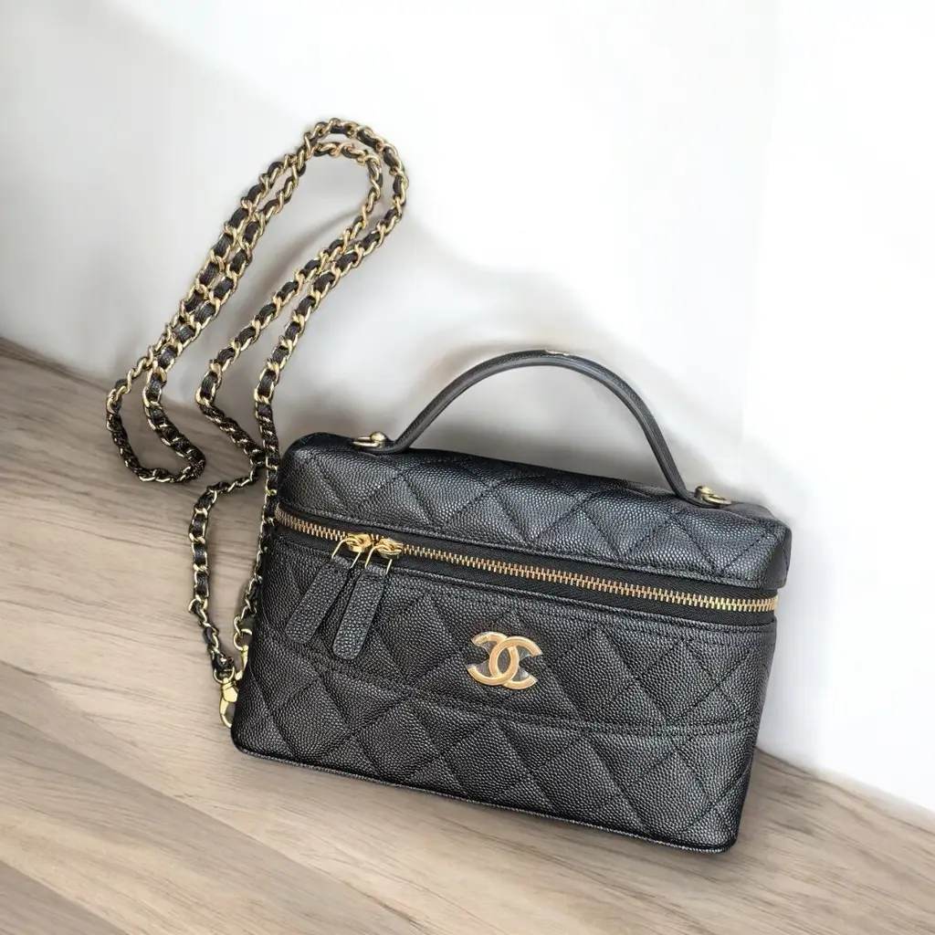 Brand New Chanel 25c Long Vanity Case With Chain - Manaddict