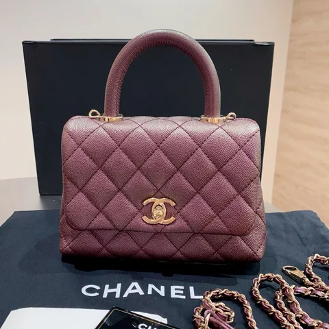 CHANEL ホワイトデー　コインケース ホワイト（白）系 CHANEL(シャネル) コインケース・小銭入れ