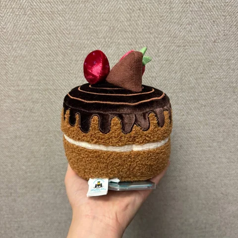 Jellycat x Harrods Glacy Chocolate Cake 草莓朱古力蛋糕- newvibeshk