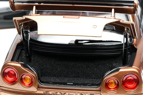 Motorhelix 1/18 Nissan Skyline GT-R R34 CUSTOMIZED VERSION Metal