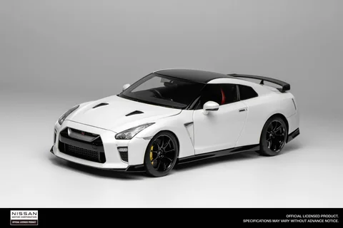 Motorhelix 1/18 Nissan GT-R R35 Track Edition Engineered By NISMO
