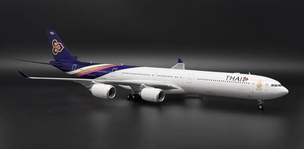 1:400 JC WINGS Thai Airways B777-300 HS-TKE LH4THA172 EUR 67,58