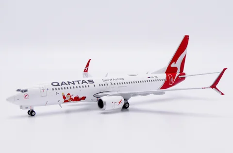 JC Wings 1/400 Qantas Freight Airbus A321(P2F) [Santa's Freight