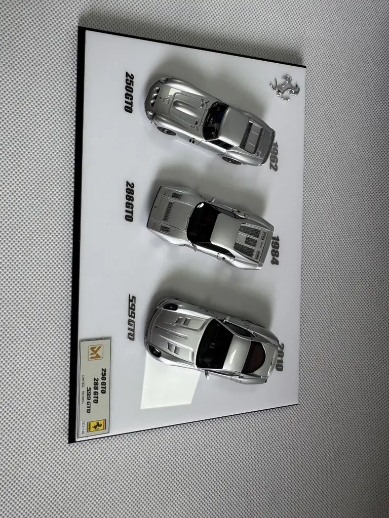 DMY 1/64 Ferrari Sliver GTO Set (250GTO & 288GTO & 599GTO
