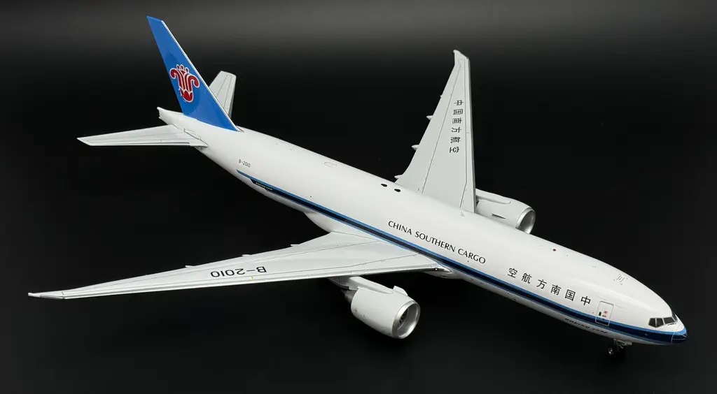 1:200 KJ models 中國南方航空貨運777F B-2010 (Made by Inflight