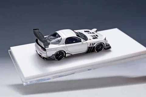 MiniCrafisman 1/64 Ricky Pen RX-7 FD in Custom Pearl White Resin